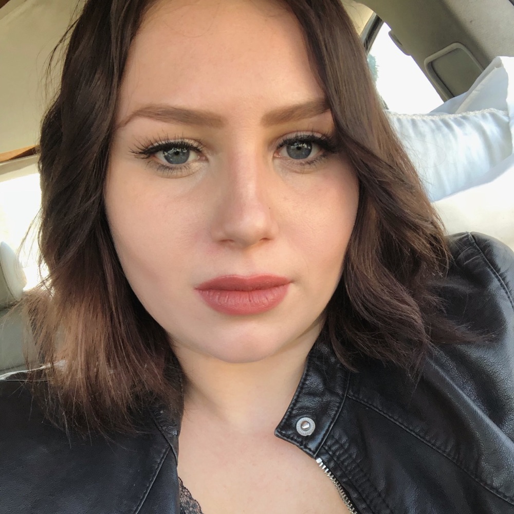Meet your Posher, Gina